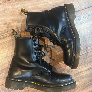 Dr. Martens 1460 Black Leather Lace Up Boots Women’s 5